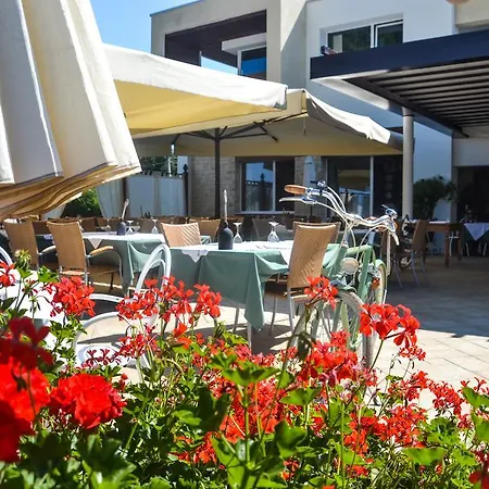 Hotel Maximilian 3*