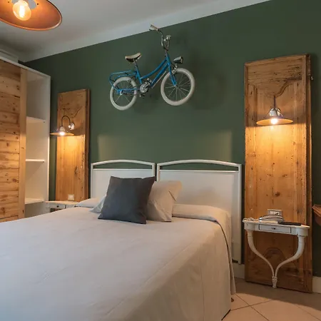 Maximilian Hotel 3*