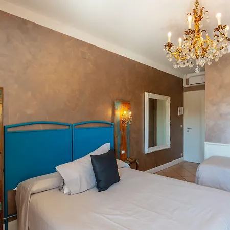 Hotel Maximilian 3*