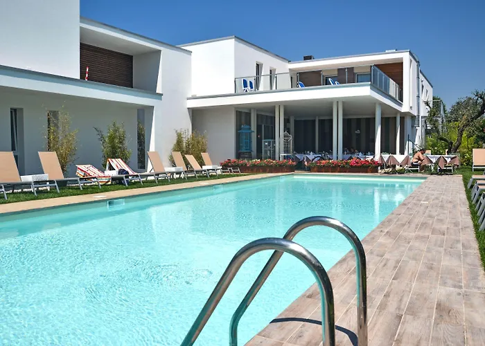 Maximilian ホテル バルドリーノ