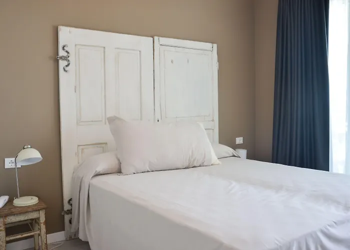 ホテル Maximilian バルドリーノ