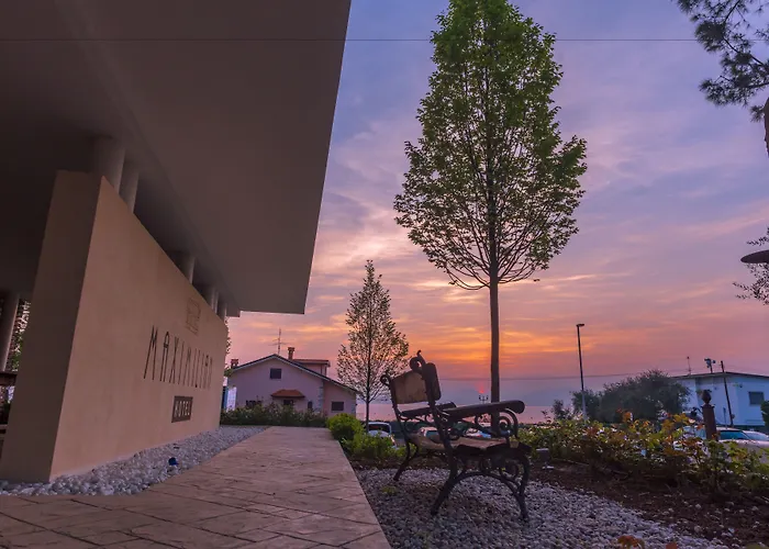 Maximilian ホテル