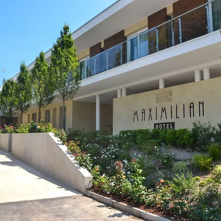 Hotel Maximilian 3*