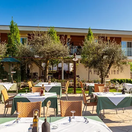 Maximilian 3* Бардолино