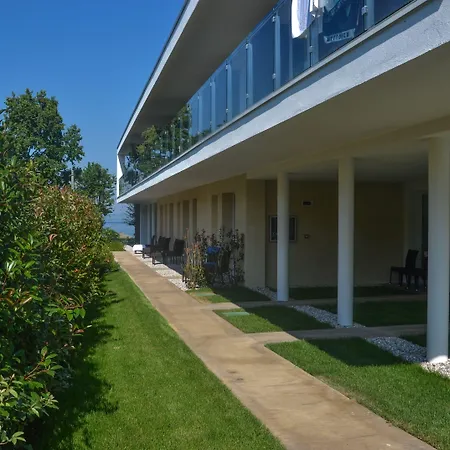 Отель Maximilian 3*