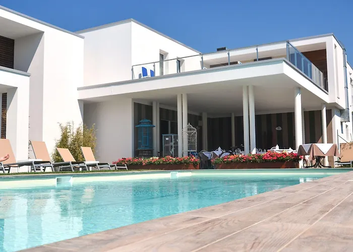 Maximilian 3* Bardolino